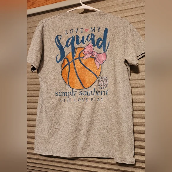 Simply Southern short sleeve top - Picture 2 of 2